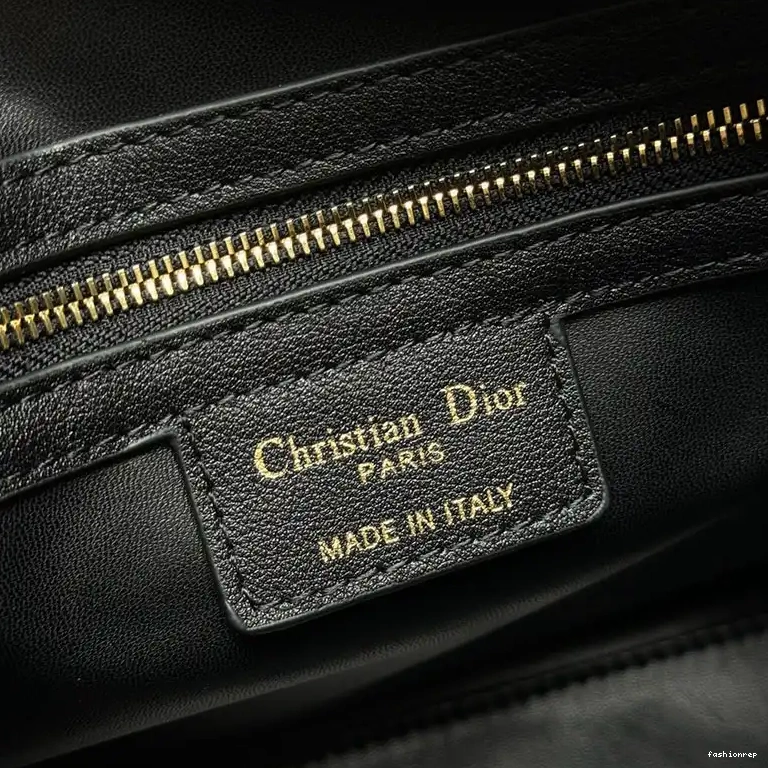 Fashionrepsfam ru Dio 2411YA0257 Bags 0517